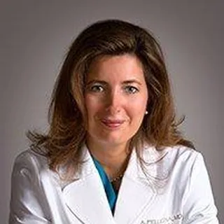 Alexandra Pellicena, (peri)menopause practitioner