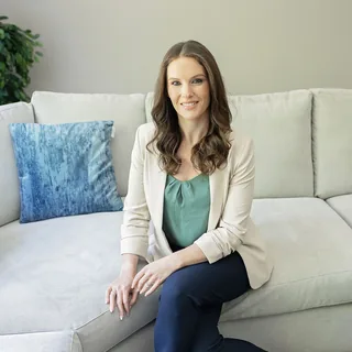 Shannon Smith, (peri)menopause practitioner