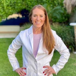Laura Zimmerman, (peri)menopause practitioner