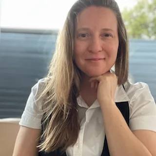 Jen Rivers, (peri)menopause practitioner