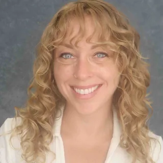 Jennifer Chronis, (peri)menopause practitioner