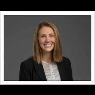 Madeline Stark, (peri)menopause practitioner