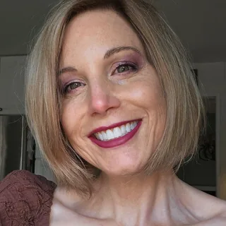 Karin Marshello-Stosic, (peri)menopause practitioner