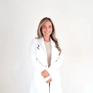 Hayley Sechler, (peri)menopause practitioner