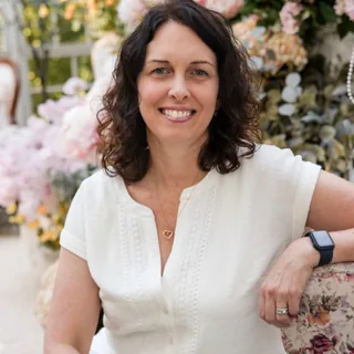 Jennifer Gallagher, (peri)menopause practitioner