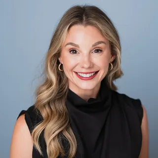Kelsey Trahan, (peri)menopause practitioner