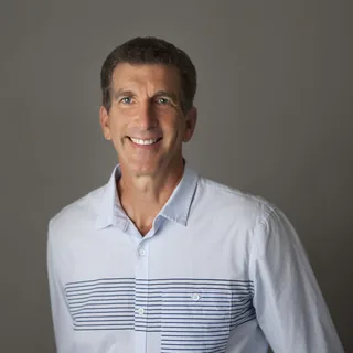 Stephen H. Livingston, (peri)menopause practitioner