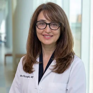 Mitra A. Razzaghi, (peri)menopause practitioner