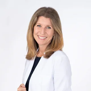Jennifer Kostacos, (peri)menopause practitioner