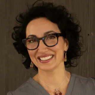 Leah W. Love, (peri)menopause practitioner