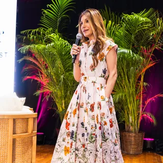 Jila Senemar, (peri)menopause practitioner
