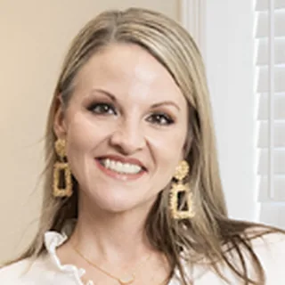 Kristy G. Crawford, (peri)menopause practitioner