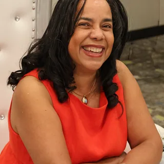 Sharon Laval, (peri)menopause practitioner