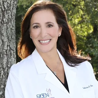 Felicia Fox, (peri)menopause practitioner