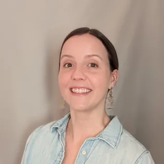 Isla Oliver, (peri)menopause practitioner