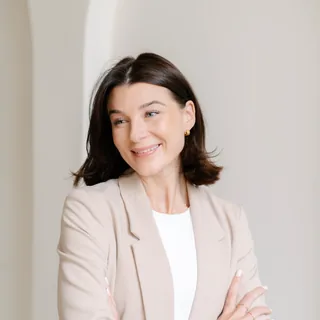 Olivia Kulchyk, (peri)menopause practitioner