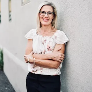 Jennifer Horton, (peri)menopause practitioner