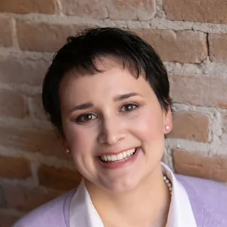 Martinique Kling, (peri)menopause practitioner