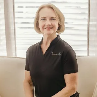 Karolyn Martinkus, (peri)menopause practitioner