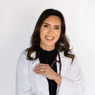Stephanie Abeyta, (peri)menopause practitioner