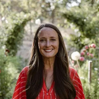 Kendall Olson-Cassidy, (peri)menopause practitioner