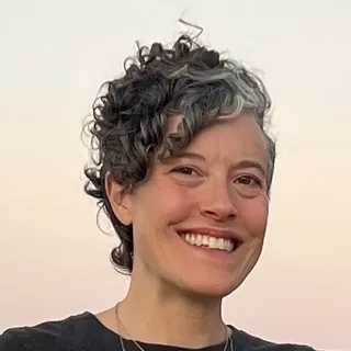 Kimberly Cirella, (peri)menopause practitioner